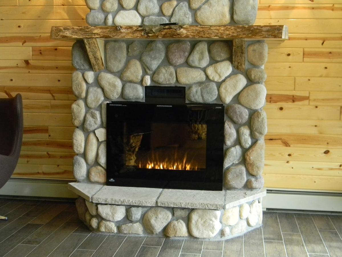 Boarders Inn & Suites By Cobblestone Hotels Superior Extérieur photo