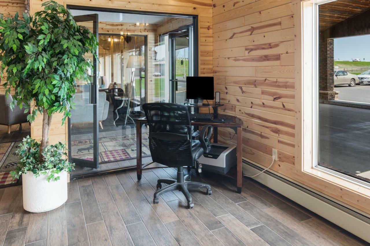 Boarders Inn & Suites By Cobblestone Hotels Superior Extérieur photo
