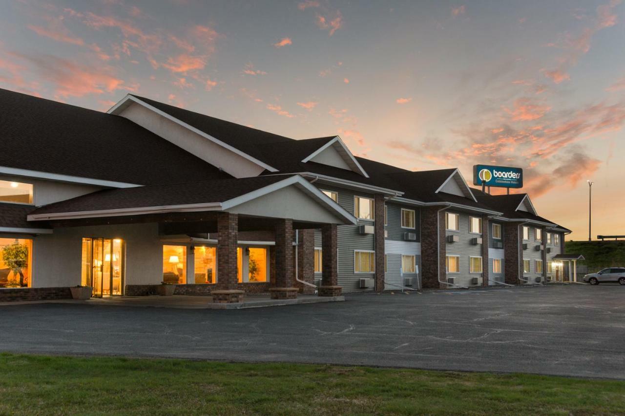 Boarders Inn & Suites By Cobblestone Hotels Superior Extérieur photo