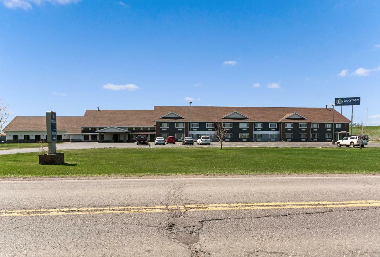 Boarders Inn & Suites By Cobblestone Hotels Superior Extérieur photo