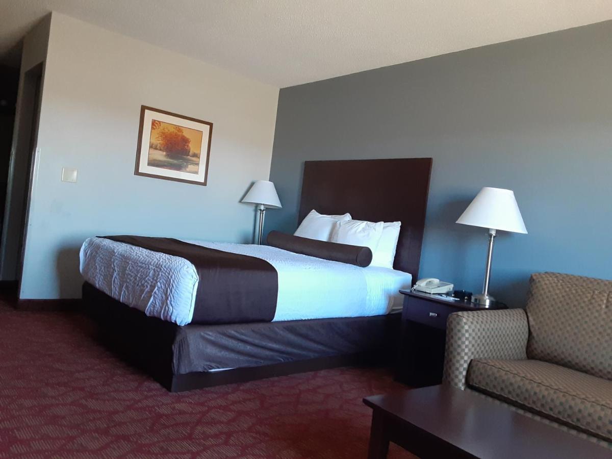 Boarders Inn & Suites By Cobblestone Hotels Superior Extérieur photo