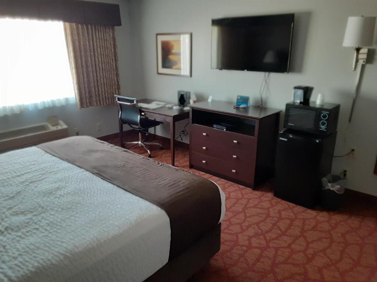 Boarders Inn & Suites By Cobblestone Hotels Superior Extérieur photo