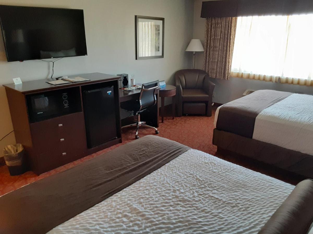 Boarders Inn & Suites By Cobblestone Hotels Superior Extérieur photo